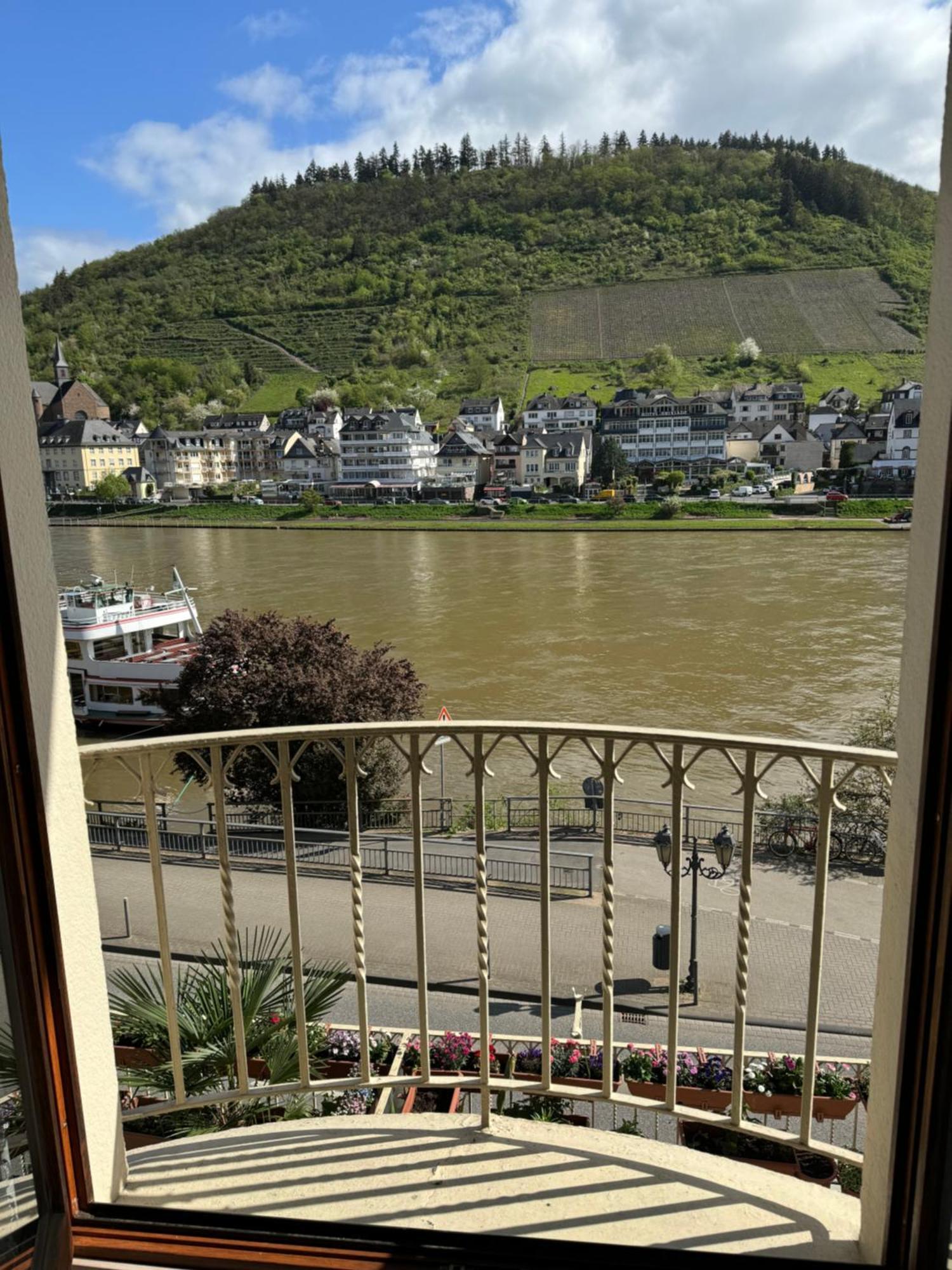 קוכם Holiday Apartment Mit Moselblick Im Moselhaus מראה חיצוני תמונה